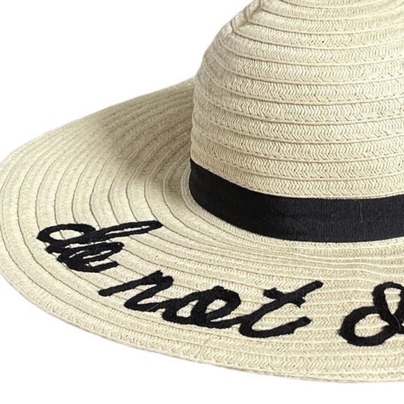 Accessory Depot Floppy Straw Do Not Disturb Embroidered Vacation Sun Hat NWT - Picture 2 of 8